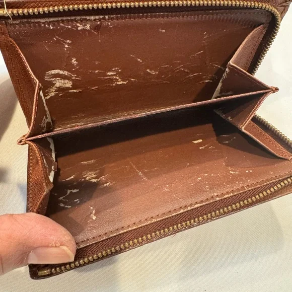 Authentic Louis Vuitton Brown Monogram Wallet - Picture 9 of 13